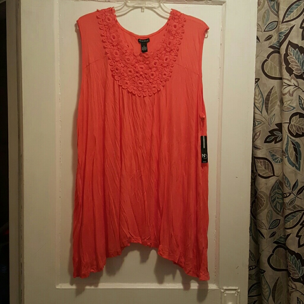 NWT. Tangerine sleeveless top